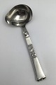 Frigast Silver 
/ Steel 
Rigsmønstret 
Gravy Ladle 
Measures 19 cm 
(7.48 inch)