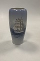 Royal 
Copenhagen Art 
Nouveau Vase 
with Ship No 
2913 / 235.
Measures 17cm 
/ 6 7/10 inch