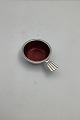 Georg Jensen 
Sterling Silver 
Bernadotte Salt 
Dish with red 
enamel No 9
Measures 4,4cm 
/ 1.73 inch