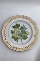 Royal 
Copenhagen 
Flora Danica 
Fruit Plate No. 
429/3584. 
Measures 22.2 
cm / 8.74 inch. 
1st ...