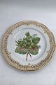 Royal 
Copenhagen 
Flora Danica 
Fruit Plate No. 
429/3584. 
Measures 22.2 
cm / 8.74 inch. 
1st ...