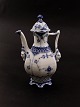 Royal 
Copenhagen 
mussel painted 
coffee pot 
1/1030 1st 
sorting but 
with defects 
item no. 589855