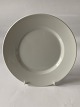 Royal 
Copenhagen 
White plate
Ø: 18.8 cm.
Factory First
Nice and well 
maintained ...