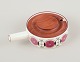 Knabstrup, 
Denmark.
Stoneware 
saucepan. With 
wooden lid.