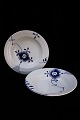 Royal 
Copenhagen Mega 
Blue Fluted 
small deep 
plate. 
Decoration 
number: 604. 
1st sorting. 
Dia.: ...