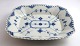 Royal 
Copenhagen. 
Blue fluted, 
half lace. 
Bread tray. 
Model 1143. 
Length 26 cm. 
Width 22 cm. (1 
...