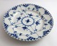 Royal 
Copenhagen. 
Blue Fluted 
Full Lace. 
Lunch plate. 
Model 1086. 
Diameter 19 cm. 
(1 quality).