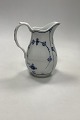 Royal 
Copenhagen Blue 
Fluted Plain 
Milk Pitcher No 
158
Measures 20cm 
/ 7.87 inch
Has chips ...