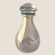 Glass decanter 
with stopper, 
24cm high, 15cm 
wide *Perfect 
condition*