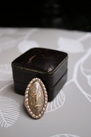 item no: 
Empire 1810 ring guld