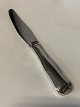 Double fluted 
lunch knife 
Georg Jensen 
Sterling silver
Length 19.7 
cm.
Well 
maintained ...
