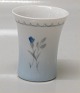 3 pcs in stock
Bing and 
Grondahl 
Demeter 207 
Toothpickholder 
7 cm Blue 
Cornflower 
Marked with ...