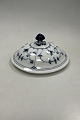 Royal 
Copenhagen Blue 
Fluted Lid for 
No. 397