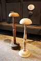 Old hat display 
/ hat stand in 
wood with a 
nice patina...