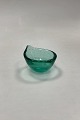 Small Glass 
Bowl with 
Bubbles