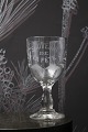Old French 
souvenir wine 
glass with 
engraved 
writing and 
decorations. 
"Souvenir de la 
feté" ...