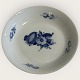 Royal 
Copenhagen
Braided Blue 
Flower
bowl
#8155
DKK 275