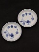 Royal 
Copenhagen blue 
fluting a pair 
of trays 2185