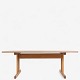 H: 72 cm
B: 180 cm
D: 90 cm
Pæn, brugt 
stand. To 
revner i 
bordpladen.
