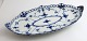Royal 
Copenhagen. 
Blue fluted, 
full lace. 
Pickle dish. 
Model 1115. 
Length 24,5 cm. 
(3 quality).