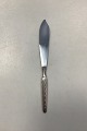 Harlekin ABSA 
sølvplet 
Kagekniv med 
skær fra 
Københavns 
Ske-Fabrik 
Måler 27,7 cm 
/ 10,9 in.