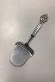 Cohr Grape 
Silver/Steel 
Cheese Slicer