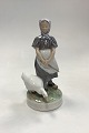 Royal 
Copenhagen 
Figurine 
Goose-Girl No. 
527