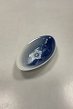 Bing and 
Grondahl 
Christmas Rose 
Oval dish No. 
232