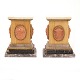 Pair of small 
mid-19th 
century marble 
and wood 
pedestals
H: 14,5cm. 
Base: 
11,5x11,5cm