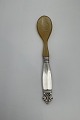 Georg Jensen 
Silver Acanthus 
Serving Spoon 
with Horn No. 
108A
Measures 
16,3cm / 6.42 
inch
