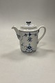 Bing and 
Grondahl Blue 
Traditional 
Blue Fluted 
Coffee Pot with 
Logo No. 1051
Measures 
17,5cm ...