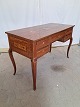 Skrivebord med 
intarsia
 Kr. 3200,-