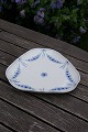 Empire Bing & 
Grondahl B&G 
China porcelain 
dinnerware, 
Denmark.
Dish, 
triangular cake 
dish No ...