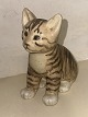 Glaffey: 
Ceramic figure 
of kitten