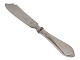 Georg Jensen 
Continental 
(Antik) silver 
and stainless 
steel, large 
cake knife.
Length 26.3 
...