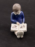 B&G girl with Christmas book 2247