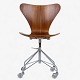 Original, 
patineret 
stand.
height: 80 cm
width: 49 cm
depth: 50 cm
seat height: 
43 cm
