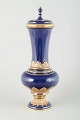 Meissen
Lidded 
porcelain vase, 
early 20th 
century.