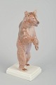 Erich Hösel for 
Meissen
Standing brown 
bear