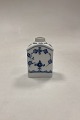 Royal 
Copenhagen Blue 
Fluted Plain 
Tea Caddy No. 
261