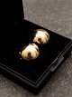 8 carat gold earring