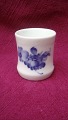 Blue Flower 
Braided
Cup
Royal 
Copenhagen
Rc no 8253