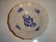 Royal 
Copenhagen Blue 
Flower Braided, 
Asia
Dek. No. 10 / 
# 8008
Diameter 17 
cm.
Nice and ...