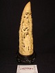 Carved alabaster shape of toothoriental carvingHeight 28.5 cm