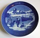 Royal 
Copenhagen (RC) 
Christmas Plate 
from 1998 
"Welcome Home”. 
Designed by 
Oluf Jensen. In 
nice ...