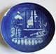 Royal 
Copenhagen (RC) 
Christmas Plate 
from 2001 
"Watching the 
Birds”. 
Designed by 
Sven ...