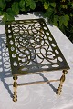 Big beautiful 
stand of brass, 
length 34.5 cm. 
Width 19 cm. 
Height 15.5 cm. 
England from 
the 1800s
