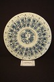 Bjoern Wiinblad 

Platte - Table 
dish 
Nymolle 
No 3057-1242 
Diameter 30.5 
cm