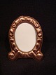 Small oval 
copper frame.
around year 
1850
