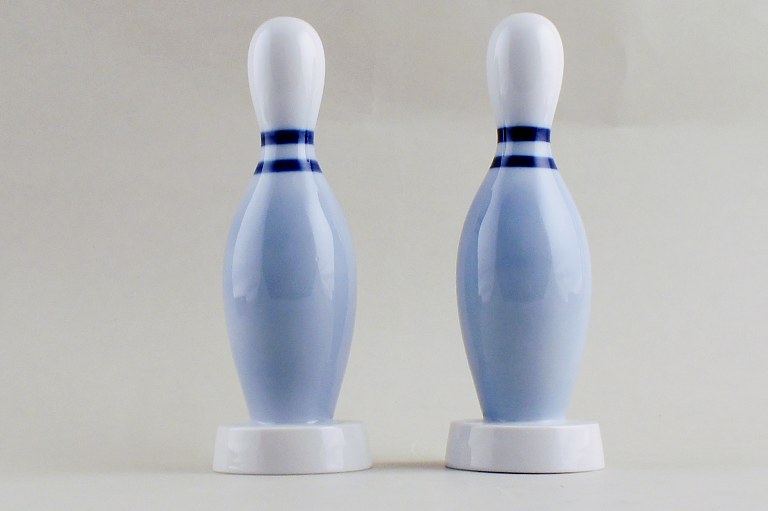 Rare pair of B&G (Bing & Grondahl) bowling pins, number 6132.
